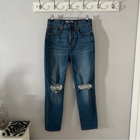 Madewell The Perfect Vintage Crop Jean in Gooding Wash: Knee-Rip Edition - Picture 2 of 10